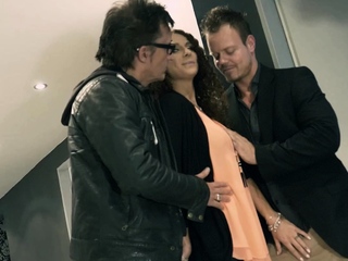 2 Man choose up german bitch on road for anal threesome mmf