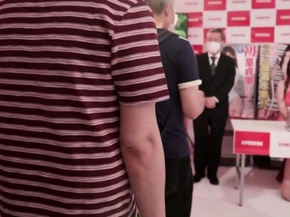 Newbie Asian Spouse Does It In POV