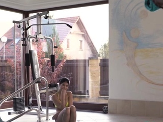 Fascinating first timer Girl Dee getting stuffed up by device