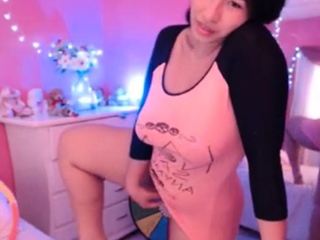 Attractive hottie Anetta Keys enjoys a solo toy masturbation