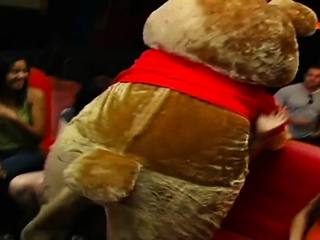 Captivating chaps are loving babes’ largest blowjobs