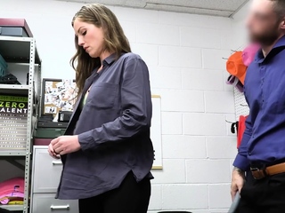 MILF thief lets a LP officer to fuck her