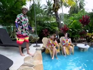 Random guy ends up in a Hawaiian foursome