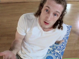 A guy fucking a teen and her bff in a friendly threesome