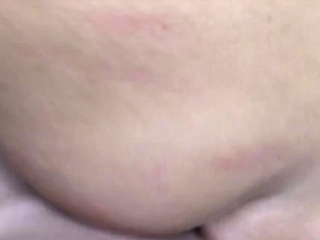 Attractive girlfriend gets prepared to cum at final