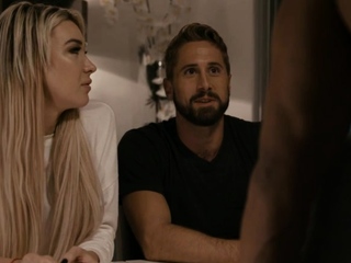 Blonde tbabe blows husbands cock