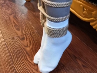 Chinese bondage – Victim of residence robbery