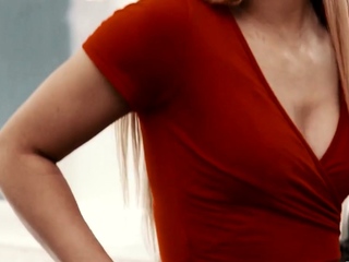 Ebony Destiny Cruz fingers the pussy of stepsis Aiden Ashley