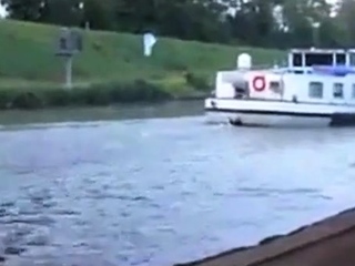 Kurzer Fick am Wasser