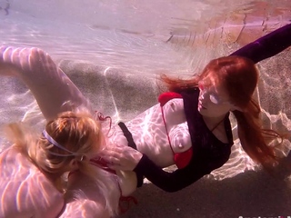 outside lesbians licking holes