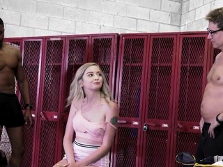 Petite domina gets oral immediately after creampie