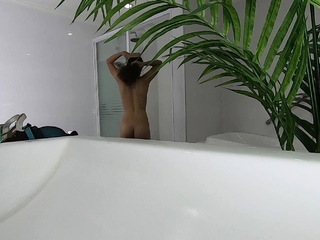 Skinny Pinay bargirl stuffed by a large dick