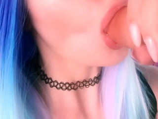 Webcam enjoyable mature brunette with toys cum on cam