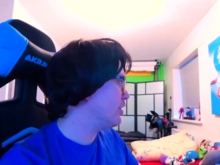 Yorshire whore sucking and tugging