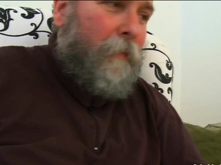 Youthful hottie sucks old dong and gets pussy licked