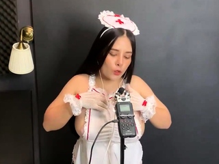 Large boob brunette masturbates on webcam