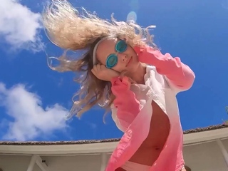 Latina major ass teen posing entirely naked