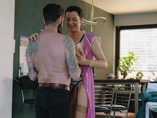 MARISKAX Dacada irons extra than Jimmy’s shirt