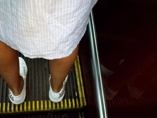 Web page Public Upskirt