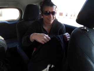 Amateur ass rammed outdoors