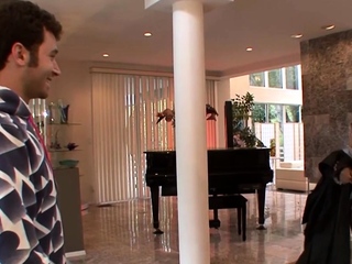 Dominating cougar pussyeaten prior to sex