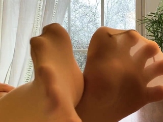 Linsey Dawn solo foot fetish