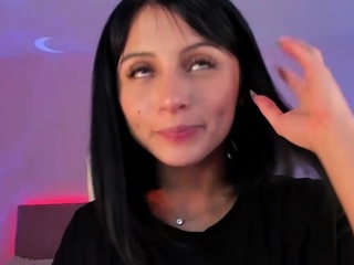 Brunette Solo Webcam Masturbation