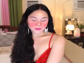 Large Cock Ts Babe Masturbating On Cam