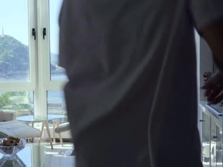 Raul Costa utilized his cock to feed Eveline Dellai