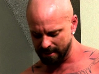 Attractive homo dude tends to make his college buddy’s asshole gaping