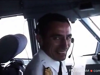 streap hotesse de l’air dans l’avion – F94