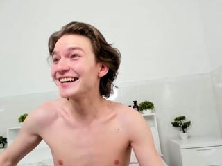 Amateur hunks handjob