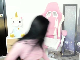 Cummy amateur pussy close up