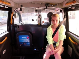 Horny driver aids to pick out a swimsuit