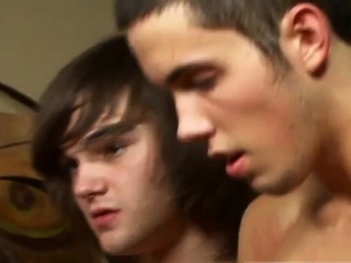 Poppers used during bondage sex and twinks gay porn clips