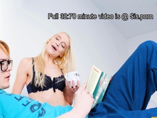 SISPORN. Guy comes to stepsister and comforts her by sex