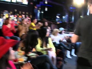 These pratty girls appreciate our jock among their mangos