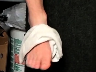 Young bloke strokes ten-pounder really hard in a foot fetish solo