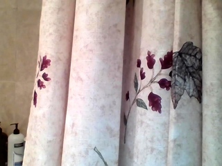 Amateur Italian BBW Fucks Her Toys