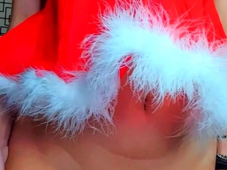 Big boobs milf masturbates with her dildo