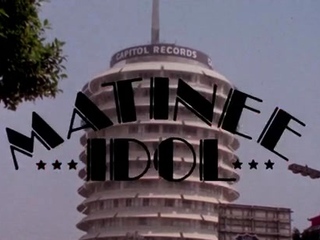 Blonde amateur milf does anal on pov camera 29