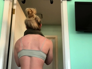 Blonde emo amateur solo masturbation