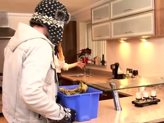 British Wife Samantha Bentley Fucks Deliver Boy