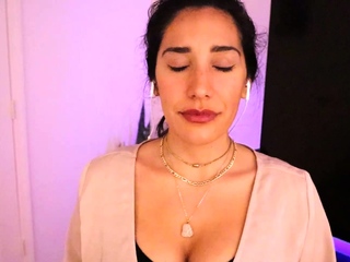 Brunette Solo Webcam Masturbation