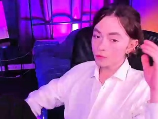 Brunette Solo Webcam Masturbation