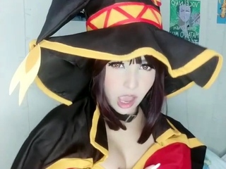 Fit solo guy jerks off in webcam show