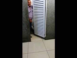 Vovo Peludo me punhetando – Brazilian Grandpa