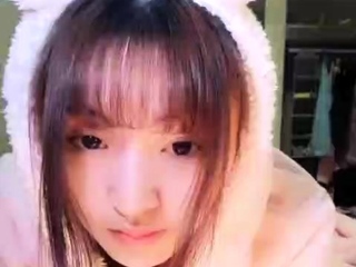 Amateur webcam asian girl