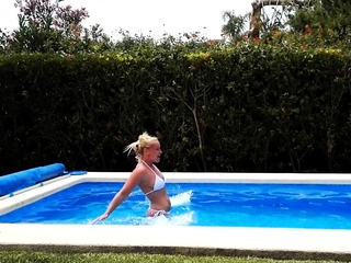 Amateur Webcam Chick Masturbates On Webcam More at