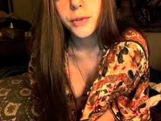 Big boob brunette masturbates on webcam